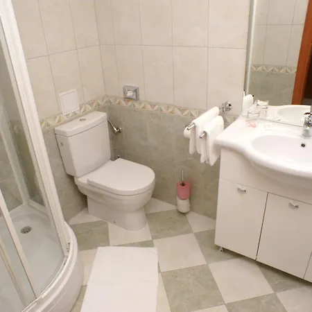 Gostinjska kuća Double Seget Vranjica 3079a 3*